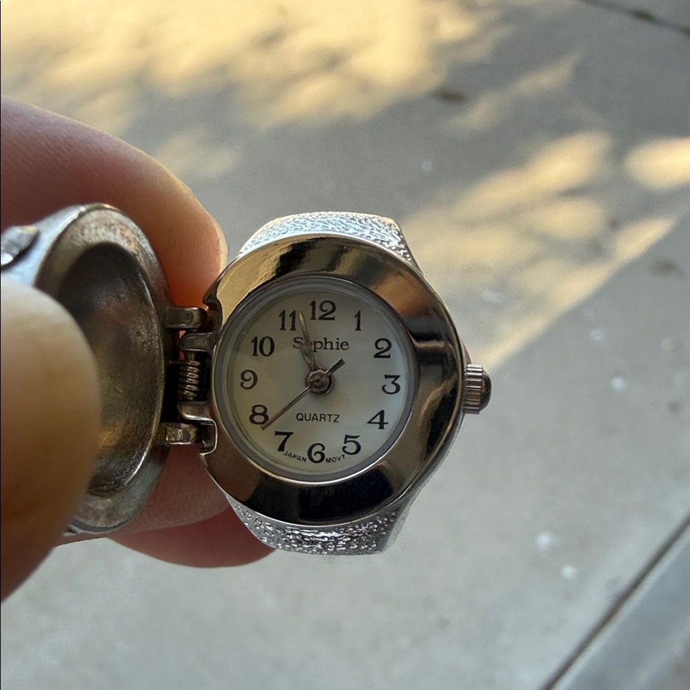 Silver Women's Quartz Watch